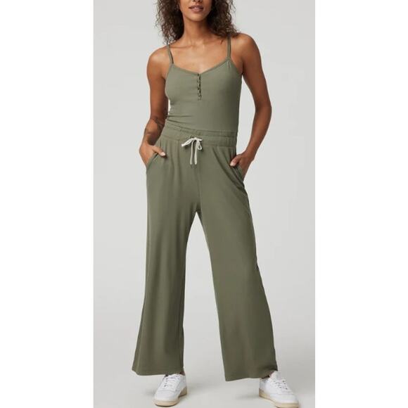 Vuori Pose Henley Jumpsuit in Dark Metal Green Women's Sz. M - Picture 1 of 7